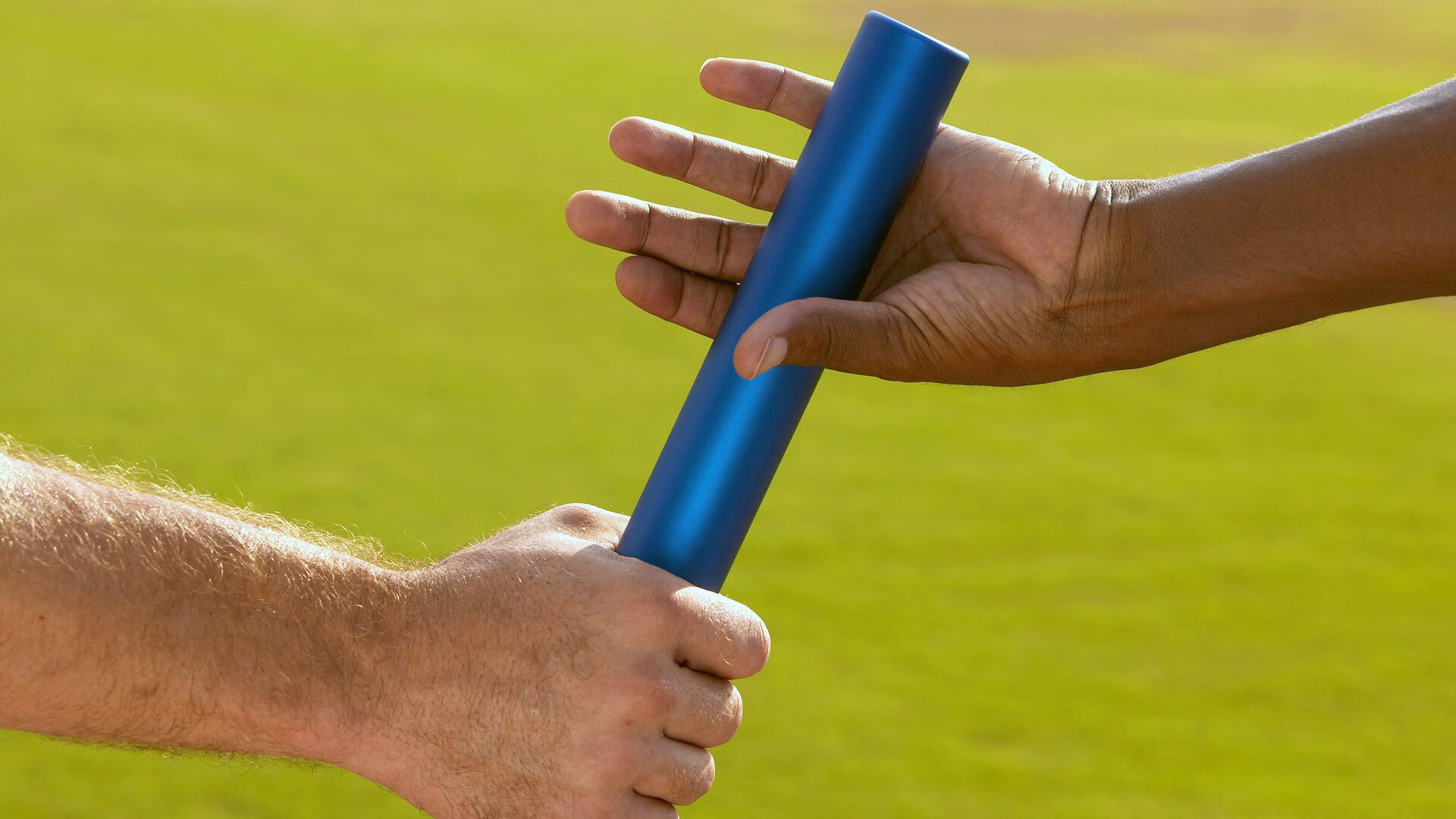 英国队泳姿优雅,技术细腻引关注,英国游泳队队员